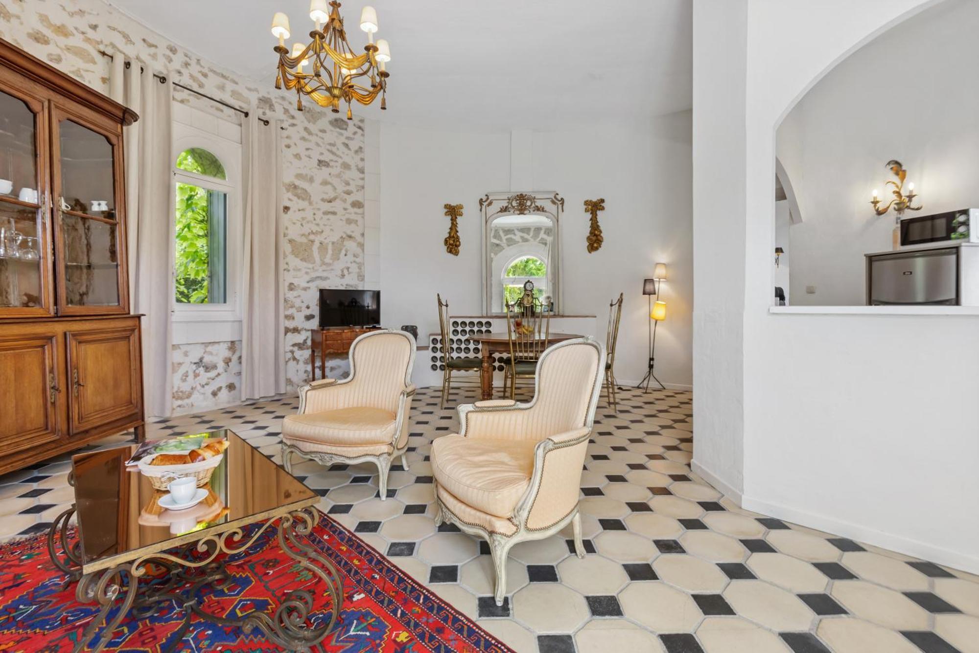 אפרטהוטל Servian Chateau Hermitage De Combas חדר תמונה