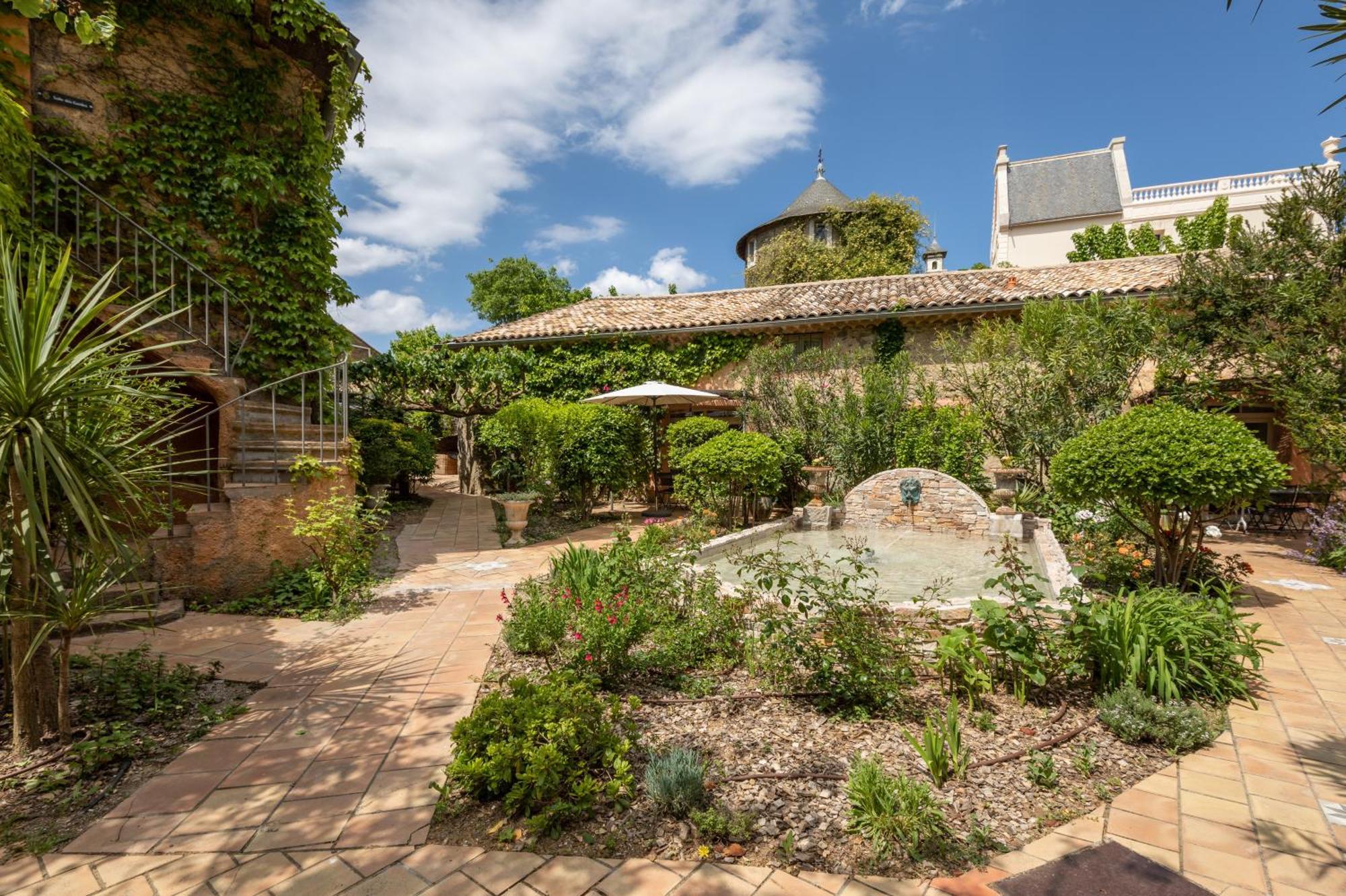 אפרטהוטל Servian Chateau Hermitage De Combas מראה חיצוני תמונה